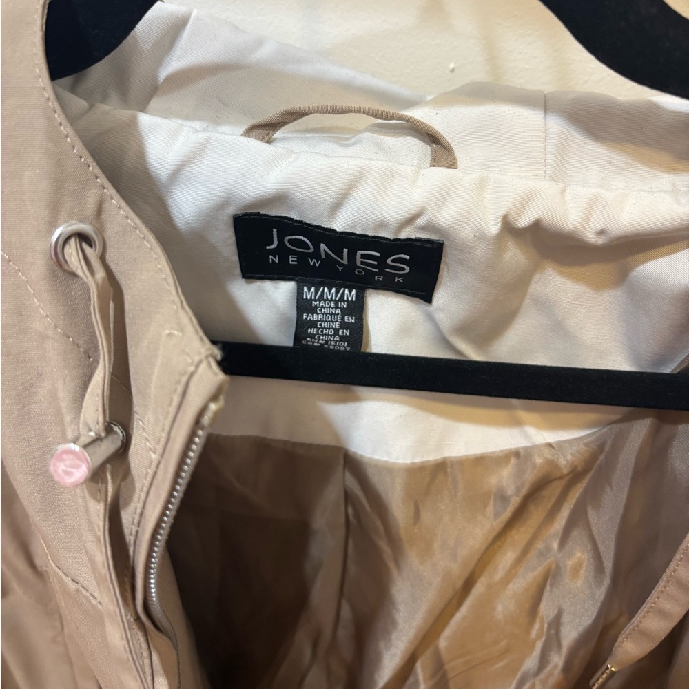 Jones New York Beige Rain Jacket - Picture 5 of 5